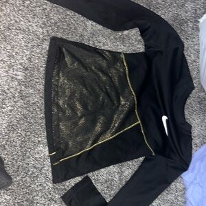 Girls Nike heavy shirt. Size small